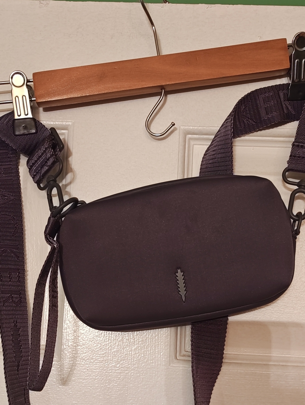 Thacker Crossbody Neoprene Phone Bag
